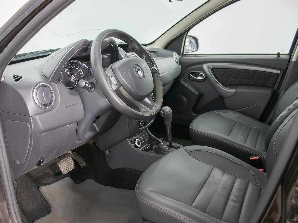 Б/У Рено Дастер 2017 года. Фото: #9