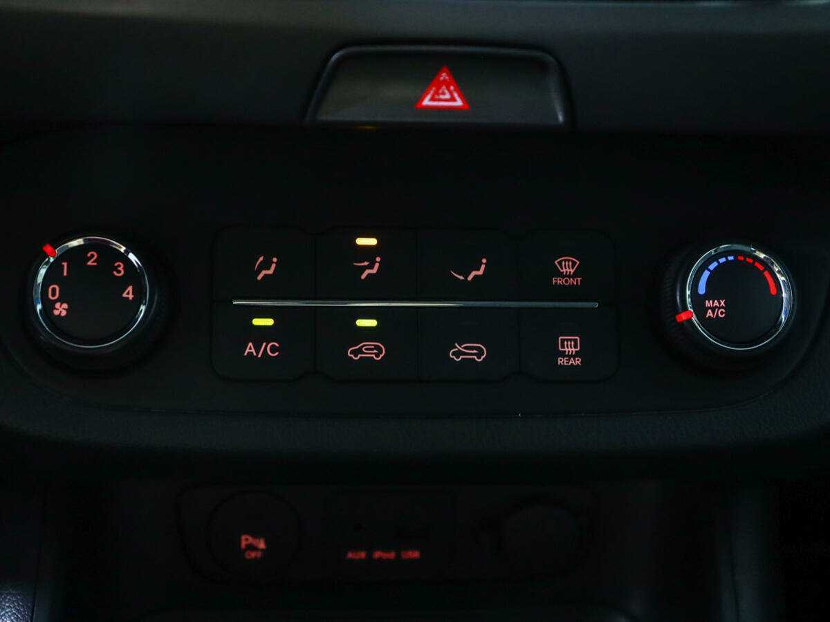 Б/У Киа Спортейдж 2012 года. Фото: #14