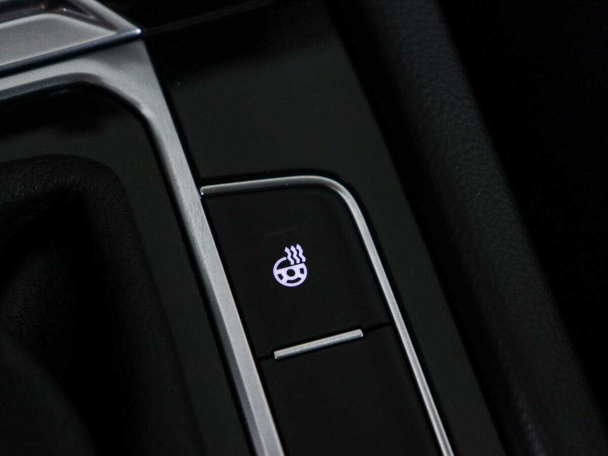 Б/У Фольксваген Пассат 2017 года. Фото: #19