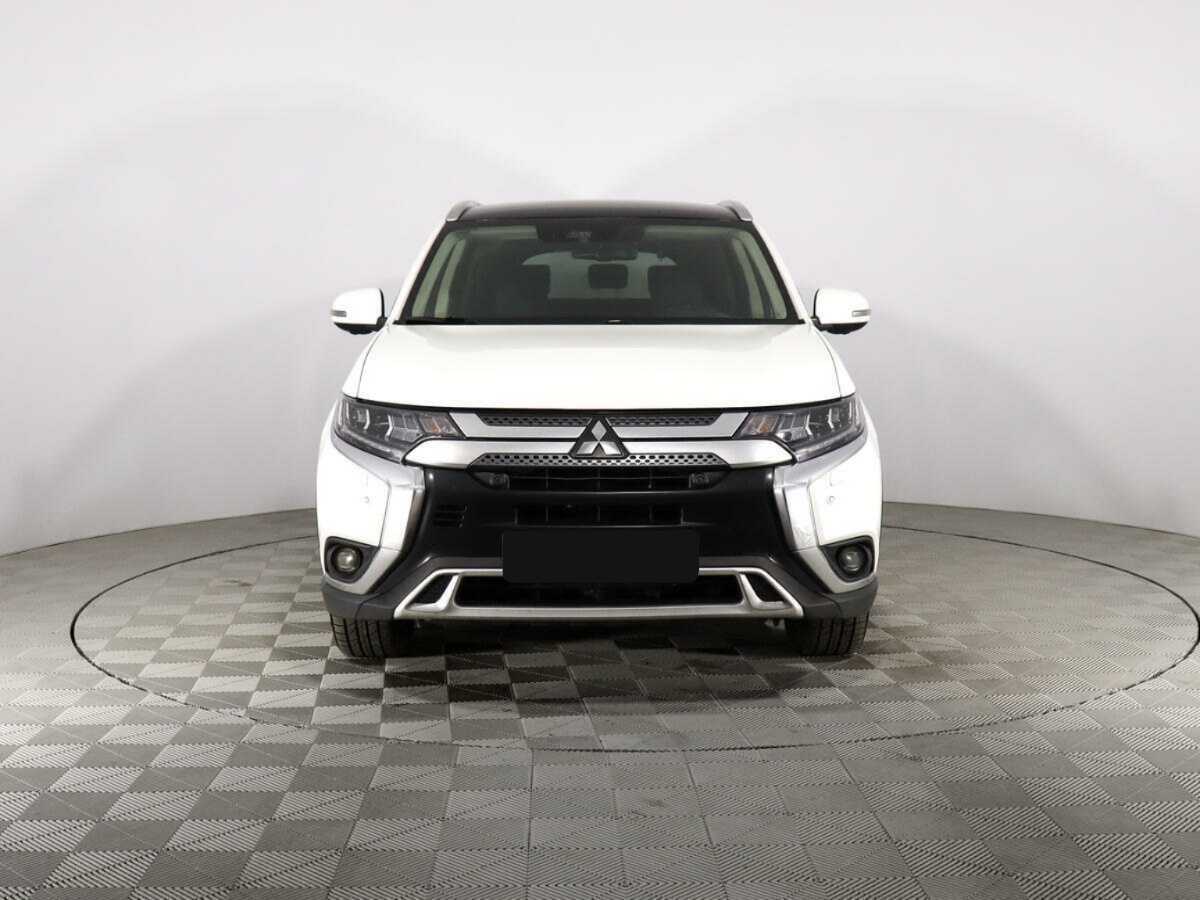 Mitsubishi Outlander 2019 года с пробегом. Фото: #1