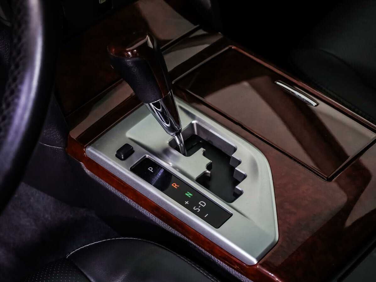 Б/У Тойота Камри 2013 года. Фото: #14