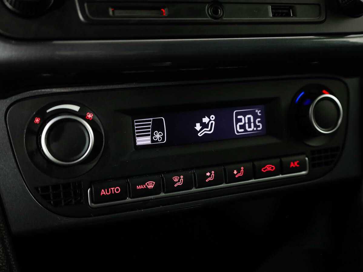 Б/У Фольксваген Поло 2020 года. Фото: #13