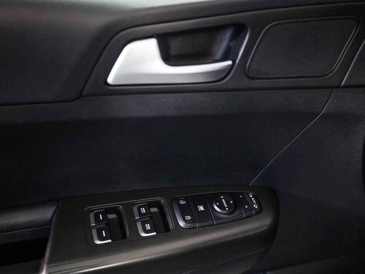 Б/У Киа Спортейдж 2017 года. Фото: #14