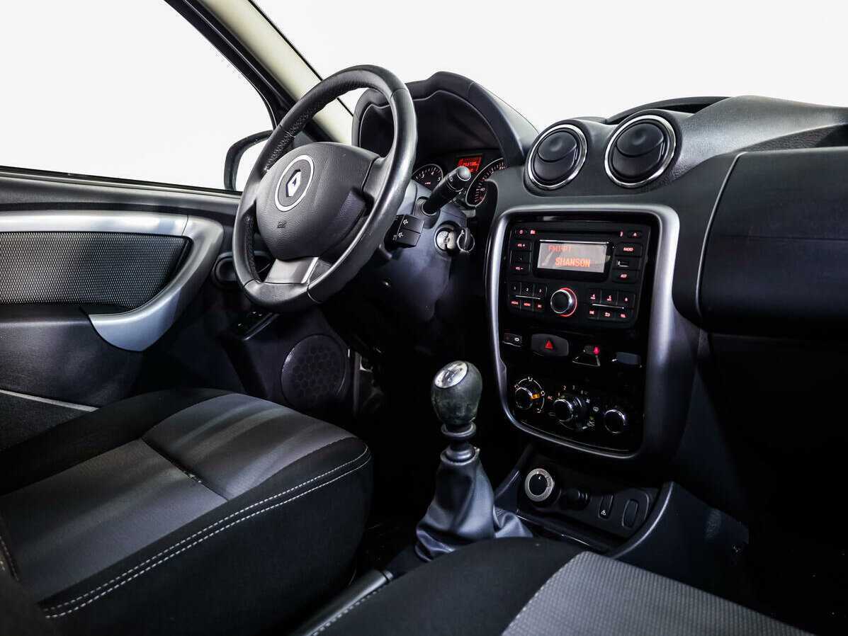 Б/У Рено Дастер 2013 года. Фото: #7