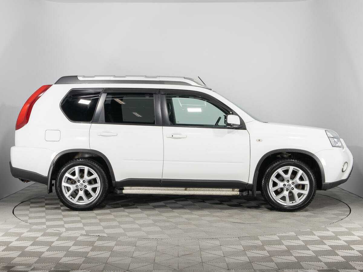 Б/У Ниссан Икс-Трейл 2014 года. Фото: #3