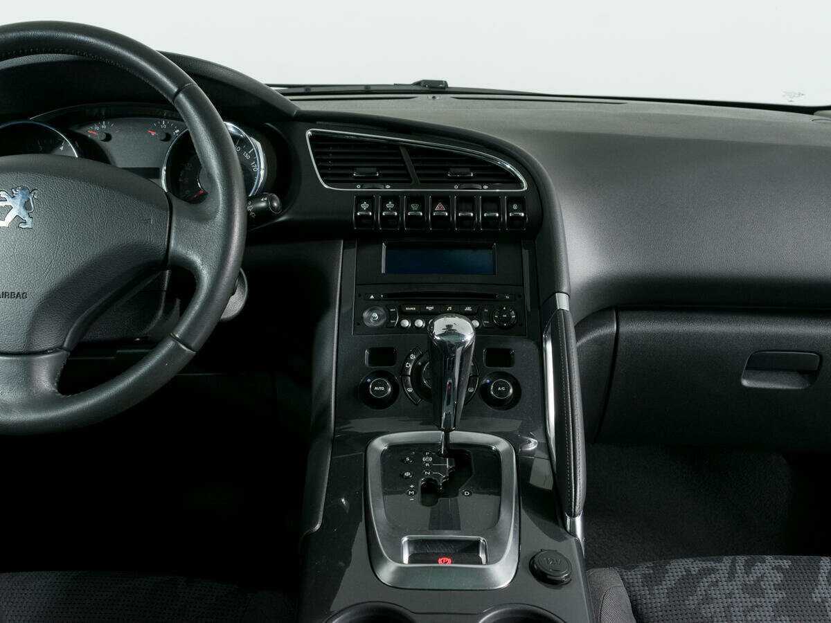 Б/У Пежо 3008 2012 года. Фото: #9