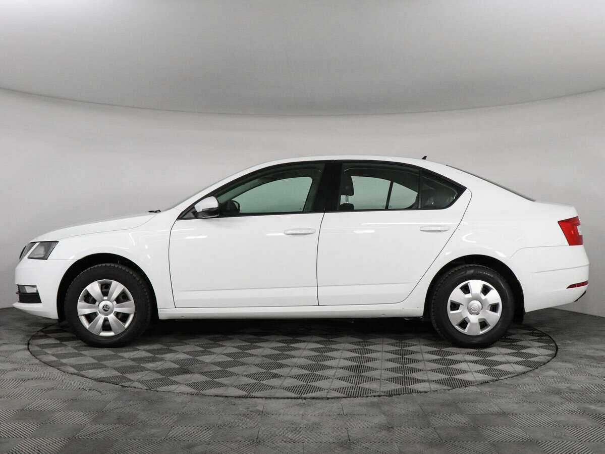 Б/У Шкода Октавия 2020 года. Фото: #7