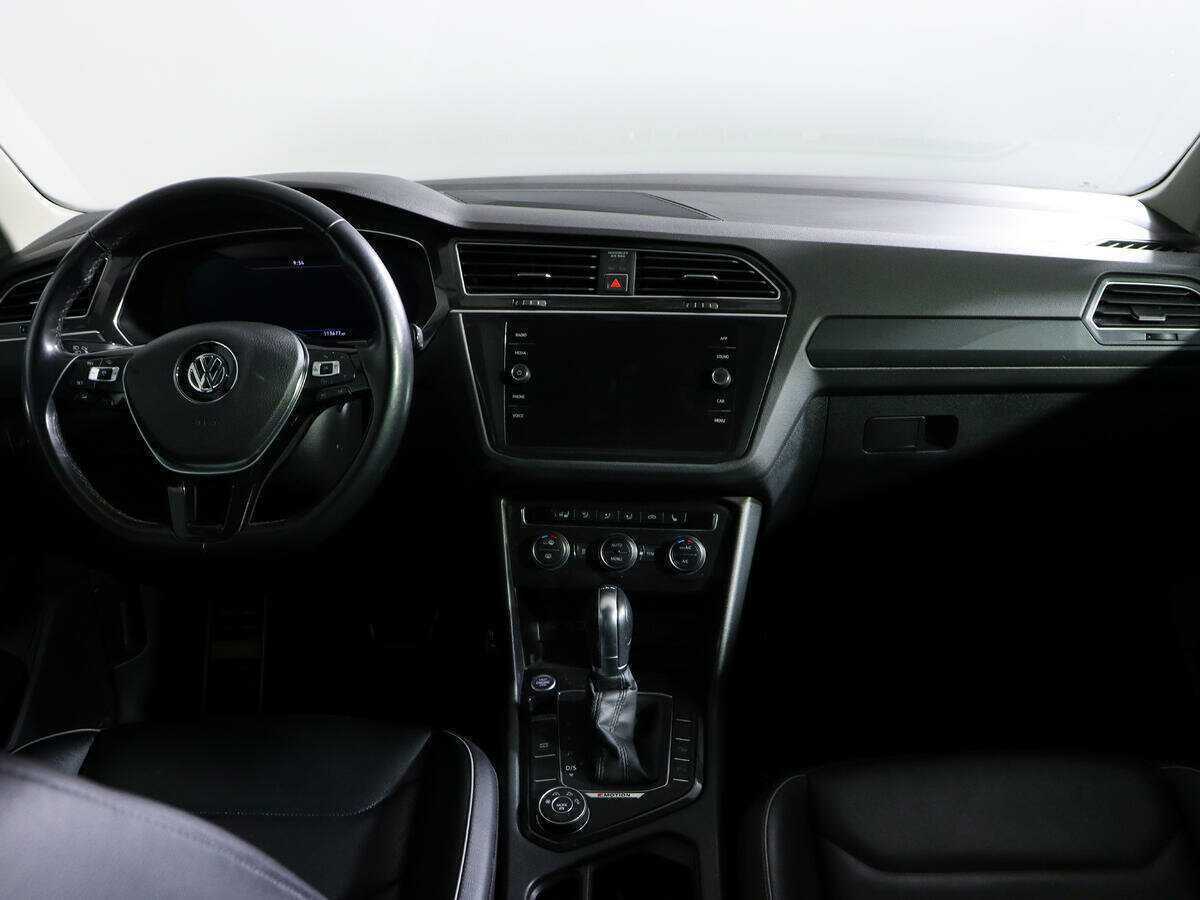Volkswagen Tiguan 2018 года с пробегом. Фото: #9