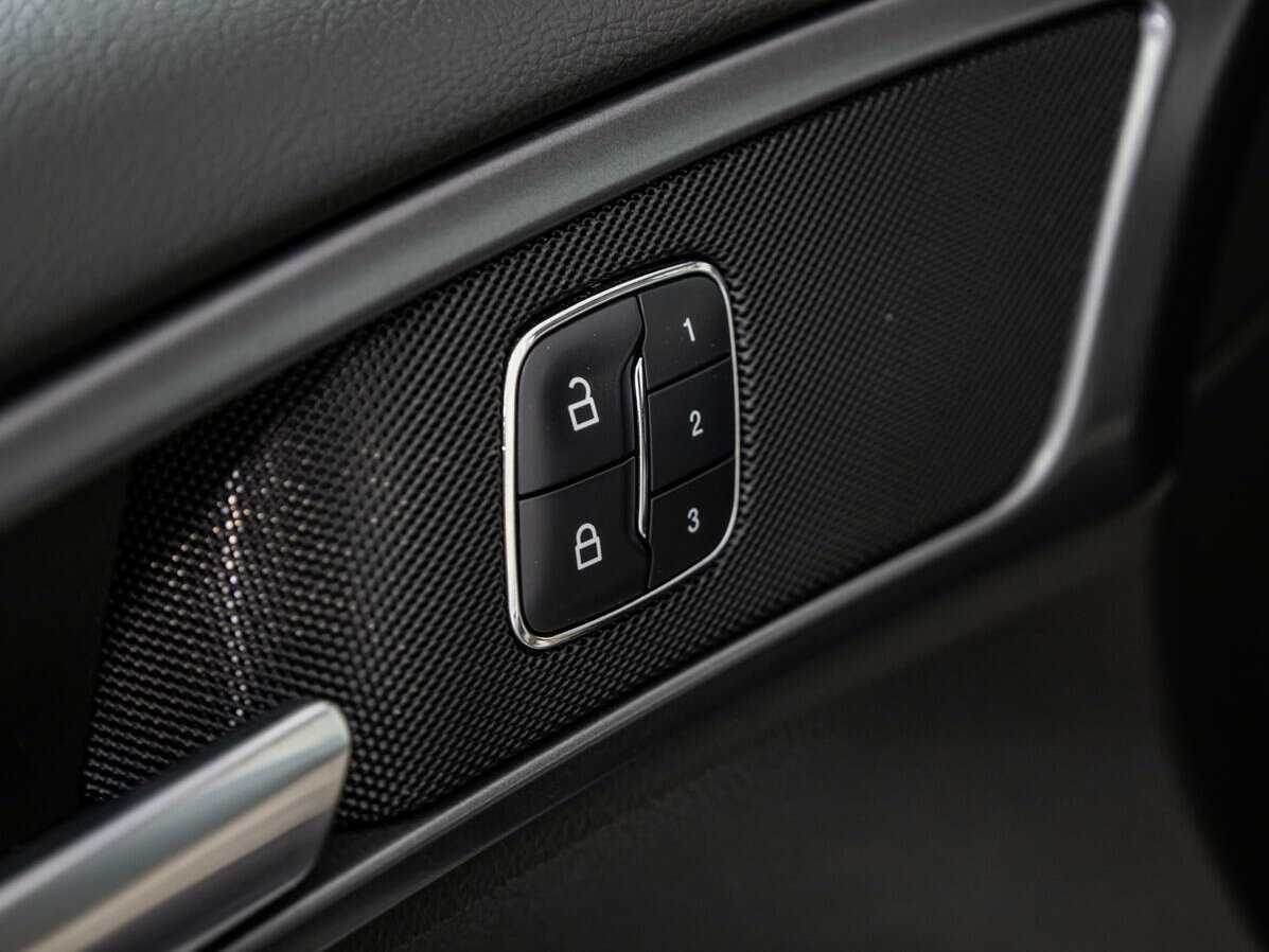 Ford Mondeo 2014 года с пробегом. Фото: #19