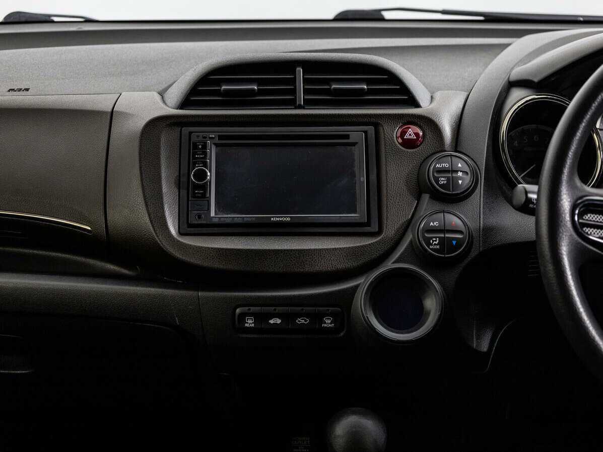 Honda Fit Shuttle 2013 года с пробегом. Фото: #13