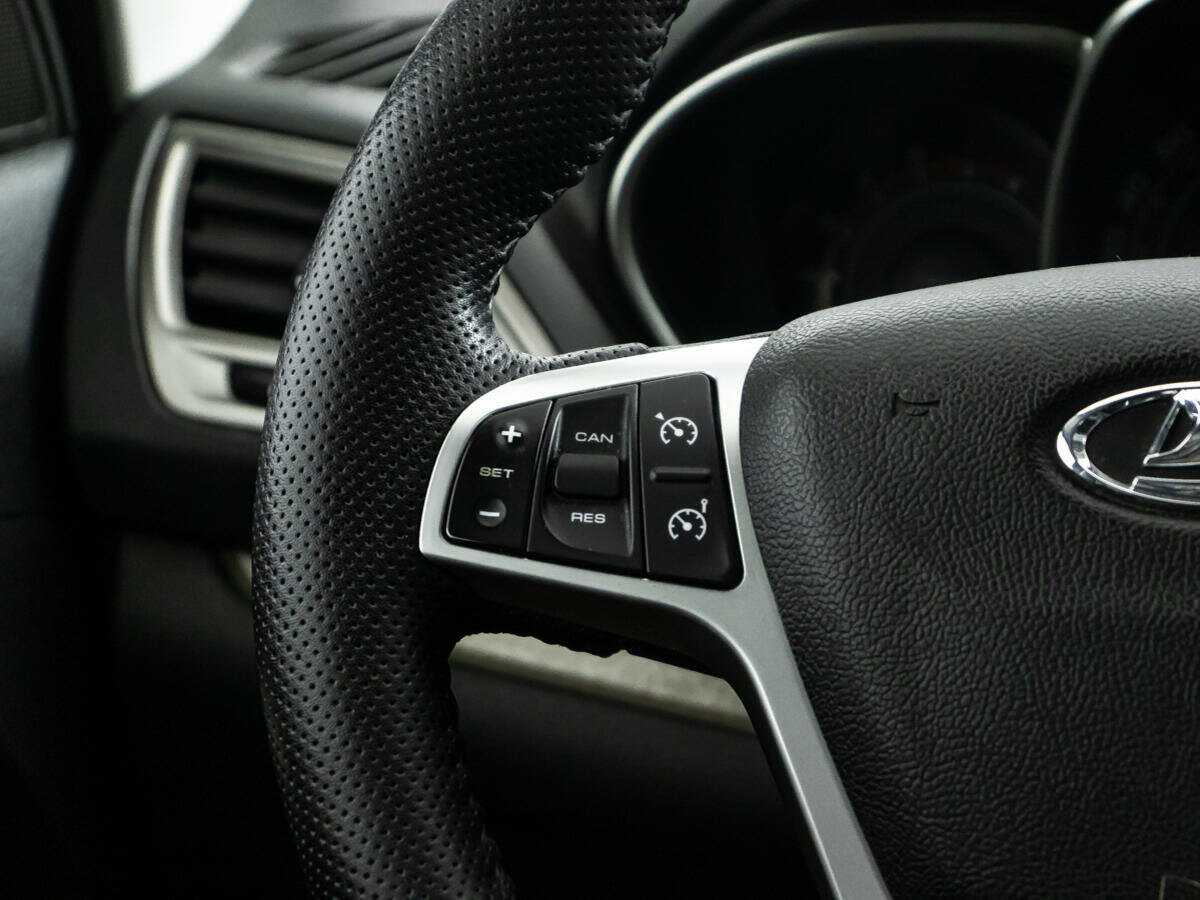 Б/У Лада (ВАЗ) Веста 2018 года. Фото: #16