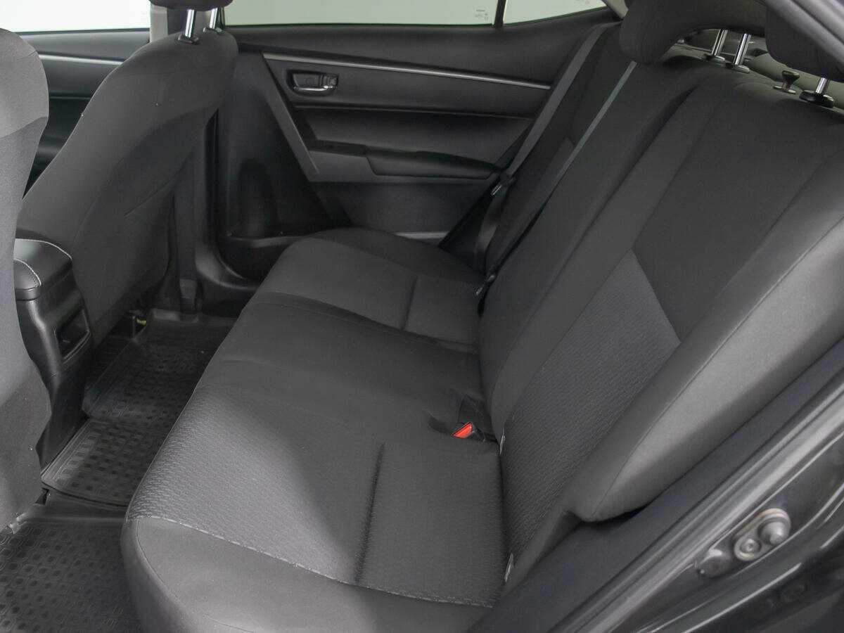 Б/У Тойота Королла 2014 года. Фото: #10