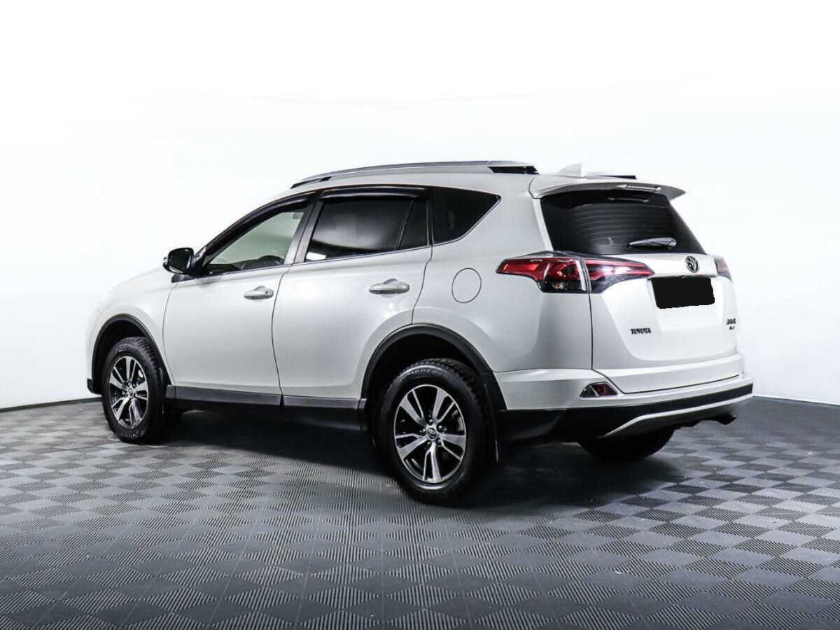 Toyota RAV4 2016 года с пробегом. Фото: #4