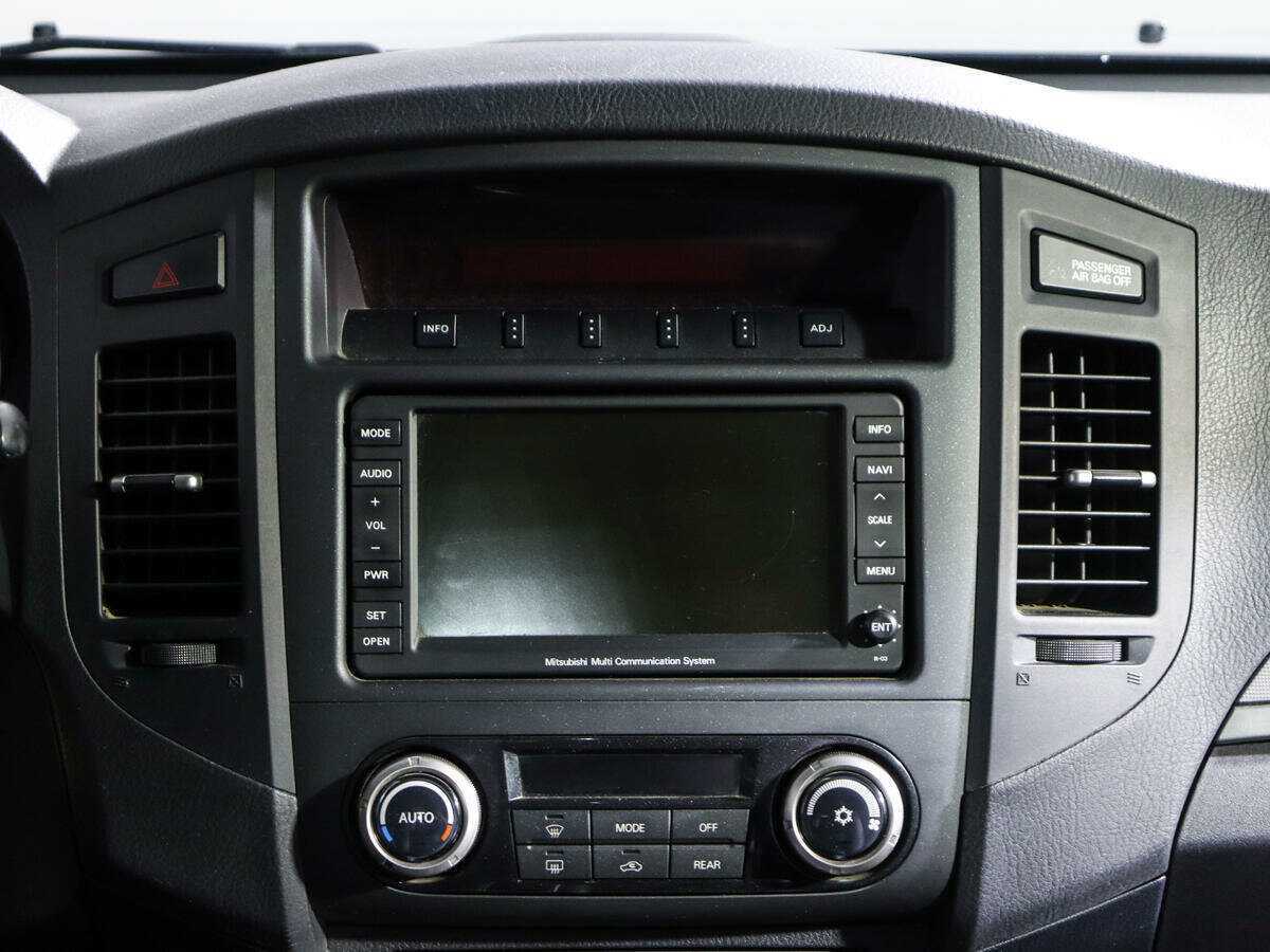 Mitsubishi Pajero 2012 года с пробегом. Фото: #10