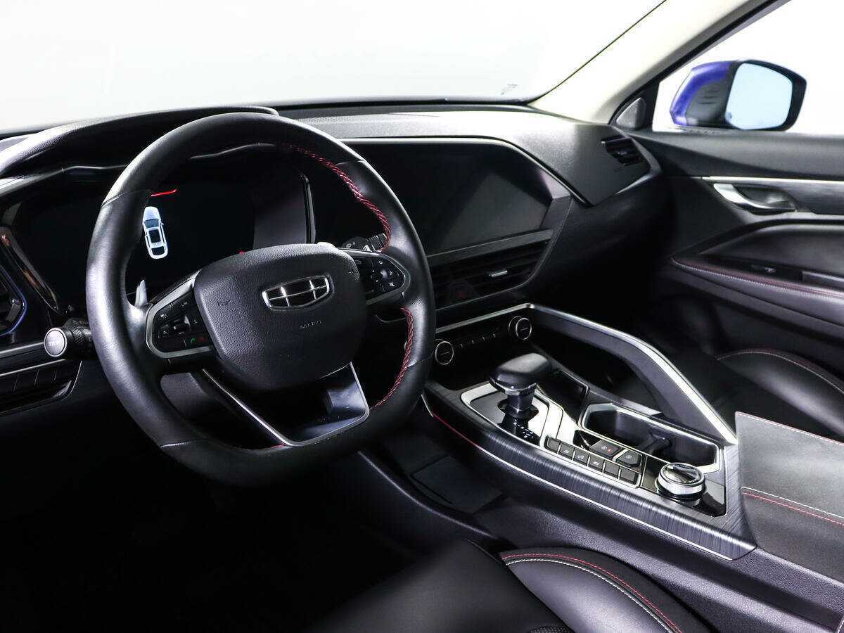 Geely Tugella 2022 года с пробегом. Фото: #11