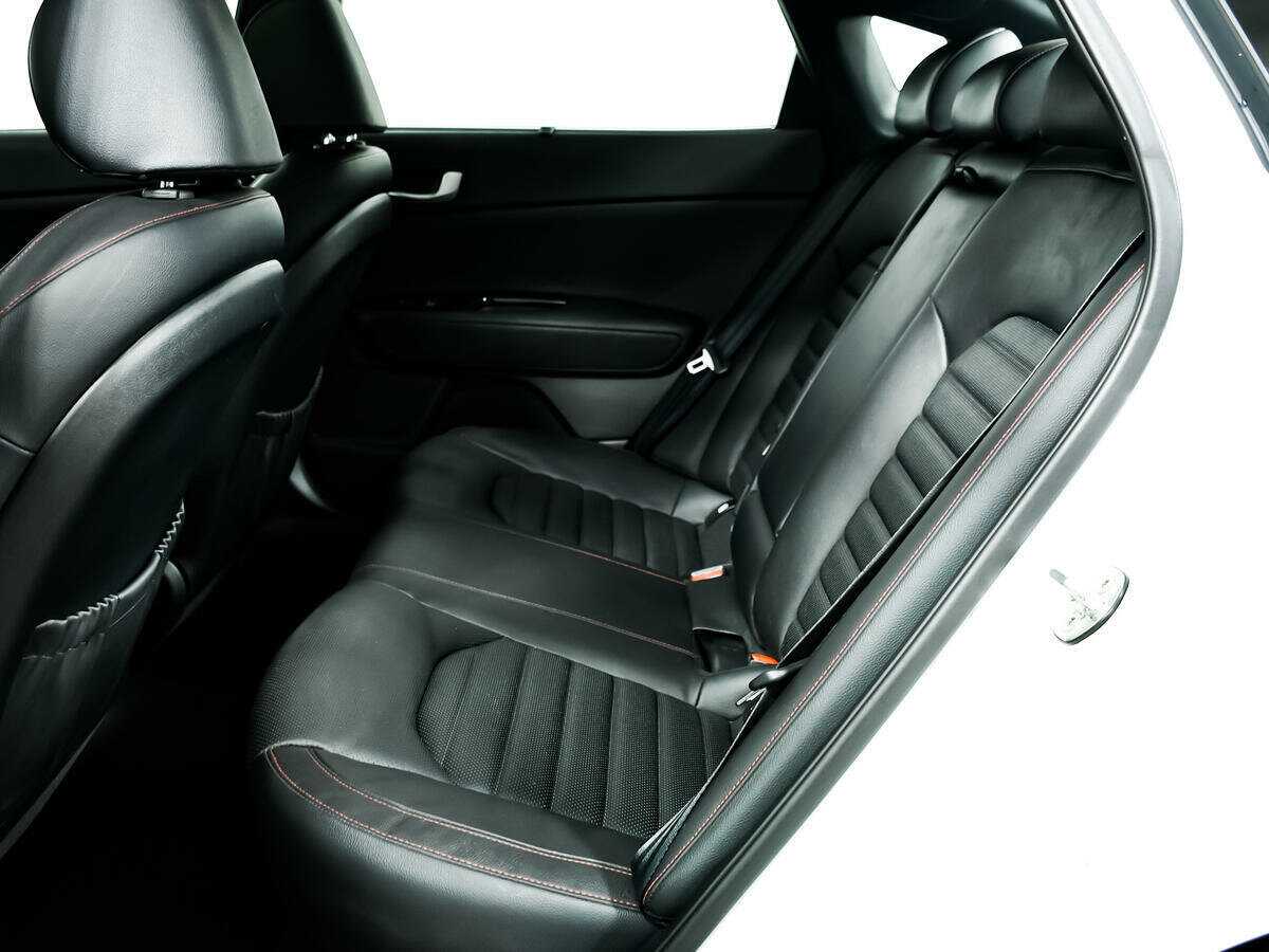 Kia Optima 2018 года с пробегом. Фото: #11