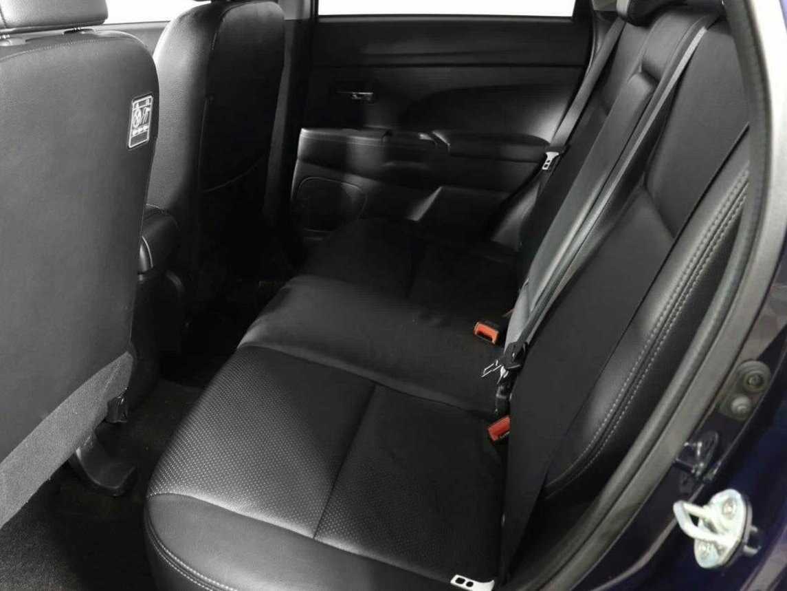 Б/У Митсубиши АС-Икс 2012 года. Фото: #8