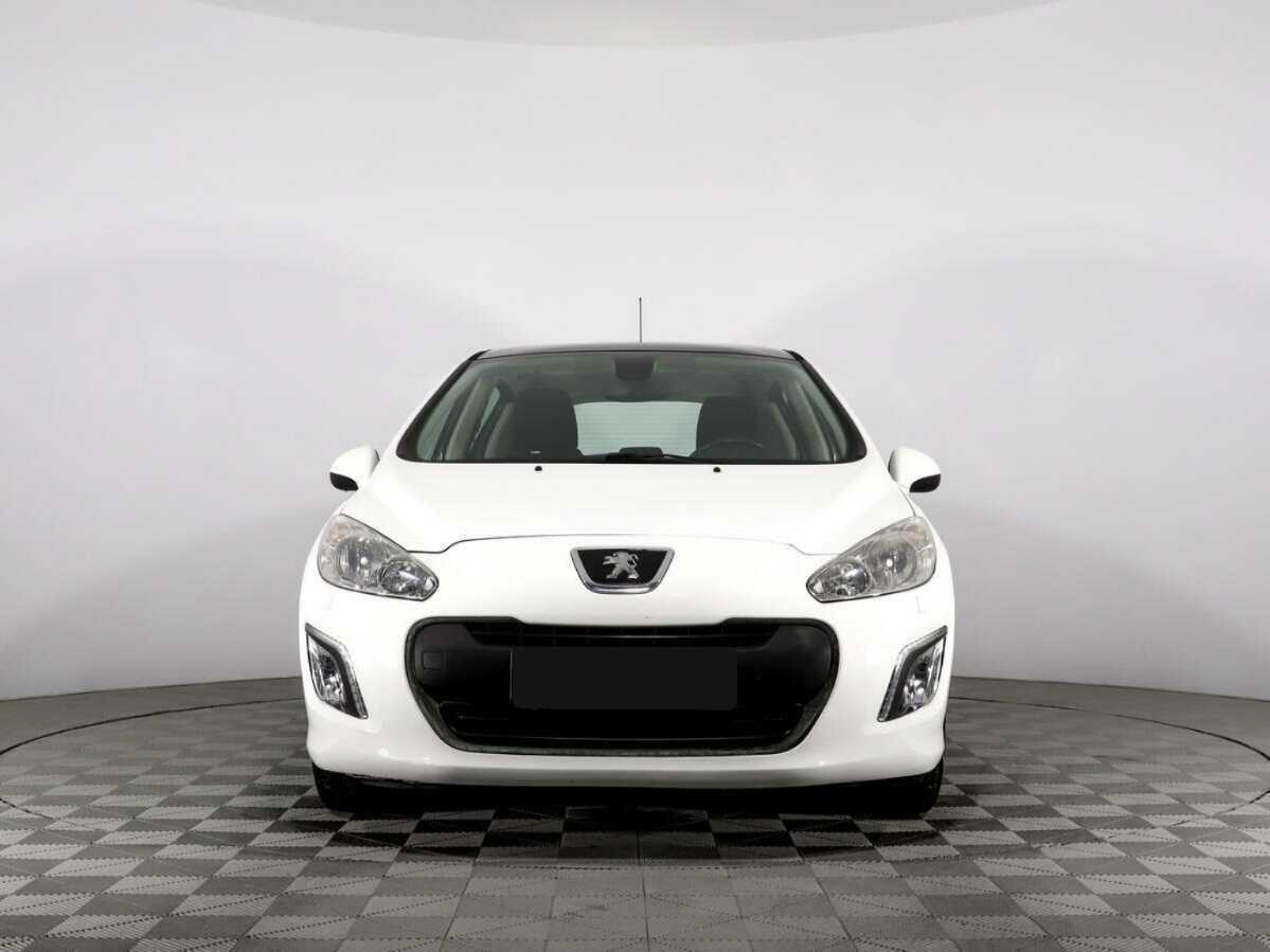 Б/У Пежо 308 2012 года. Фото: #1