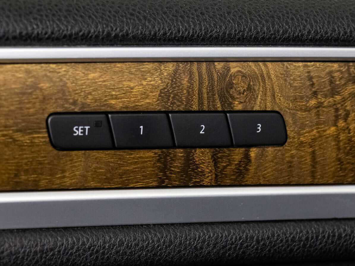 Volkswagen Touareg 2012 года с пробегом. Фото: #17