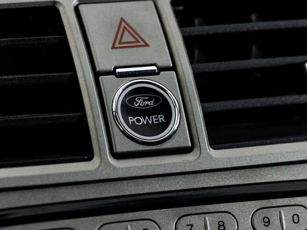 Б/У Форд Куга 2012 года. Фото: #14