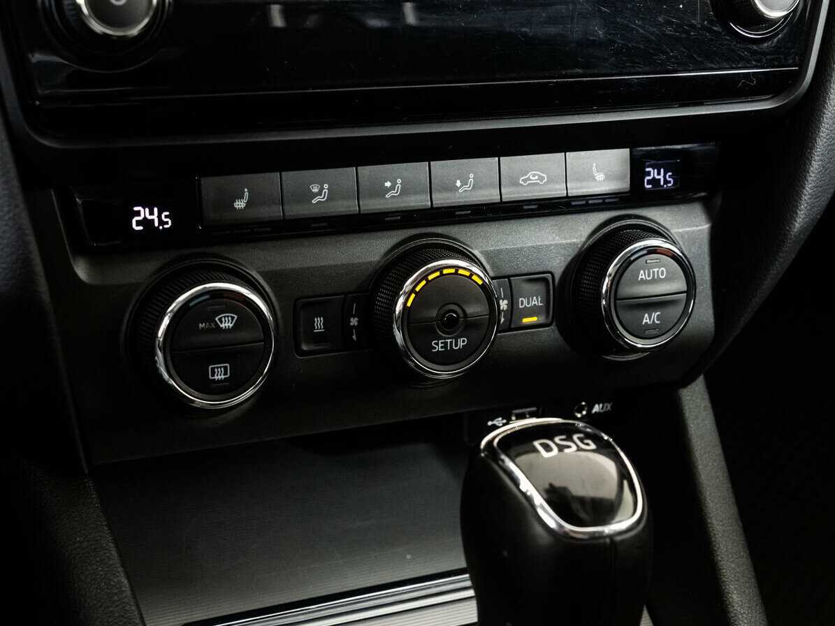 Б/У Шкода Октавия 2014 года. Фото: #8