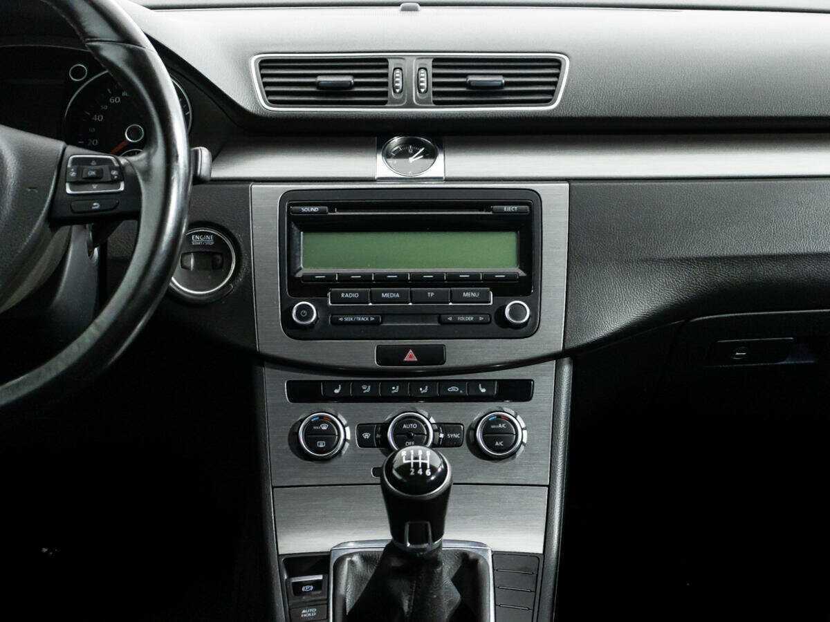 Б/У Фольксваген Пассат 2013 года. Фото: #13