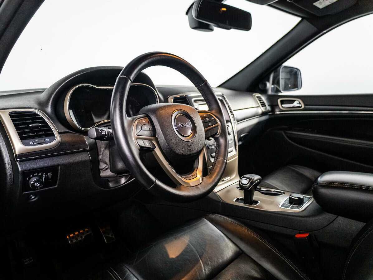 Jeep Grand Cherokee 2013 года с пробегом. Фото: #10