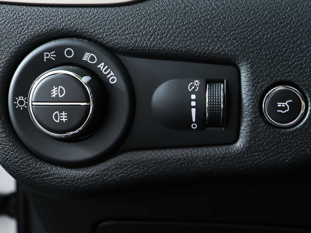 Jeep Cherokee 2014 года с пробегом. Фото: #16