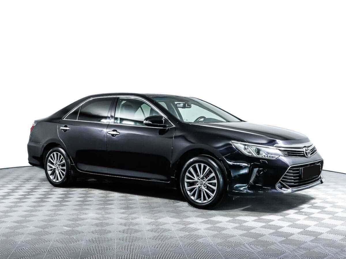 Б/У Тойота Камри 2016 года. Фото: #1