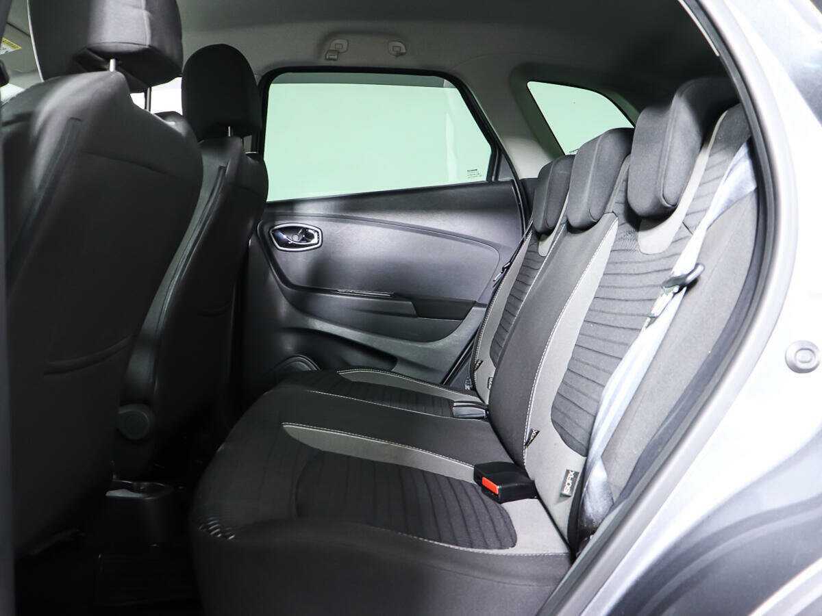 Б/У Рено Каптюр 2018 года. Фото: #8