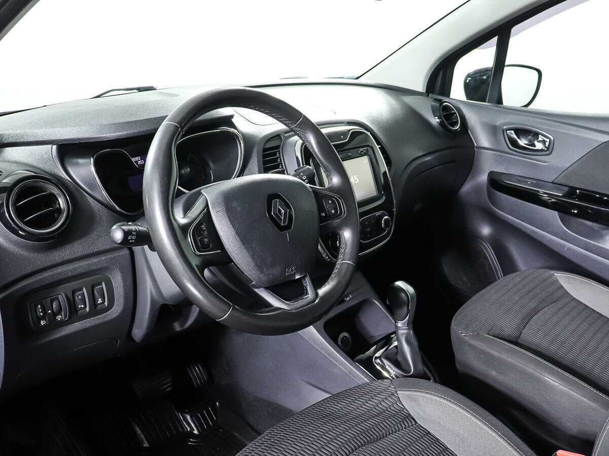 Б/У Рено Каптюр 2018 года. Фото: #11