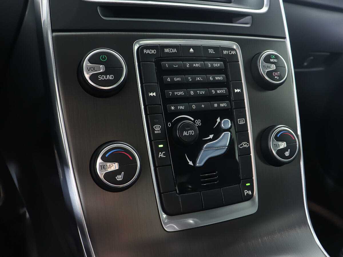 Б/У Вольво С60 2013 года. Фото: #17