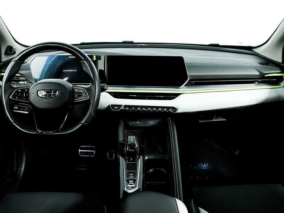 Geely Coolray 2022 года с пробегом. Фото: #10