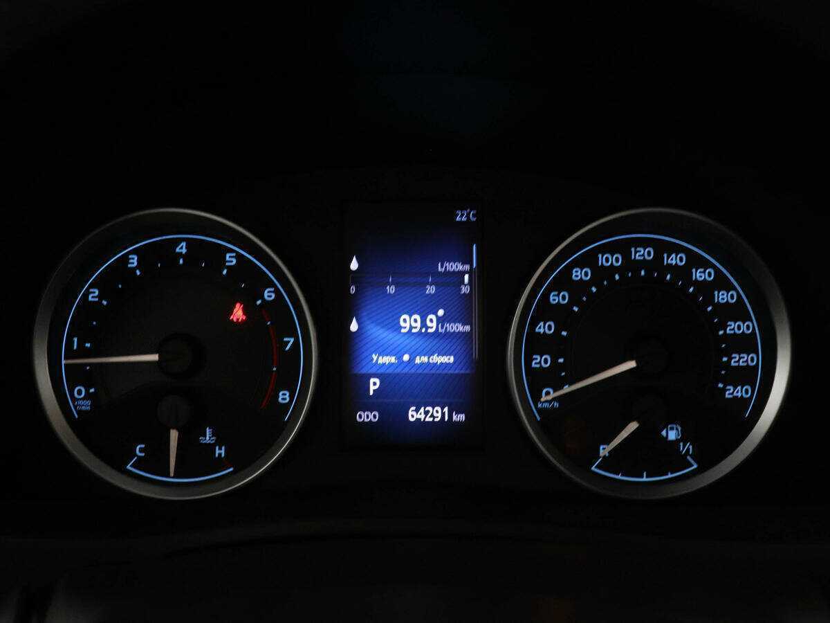 Б/У Тойота Королла 2017 года. Фото: #10