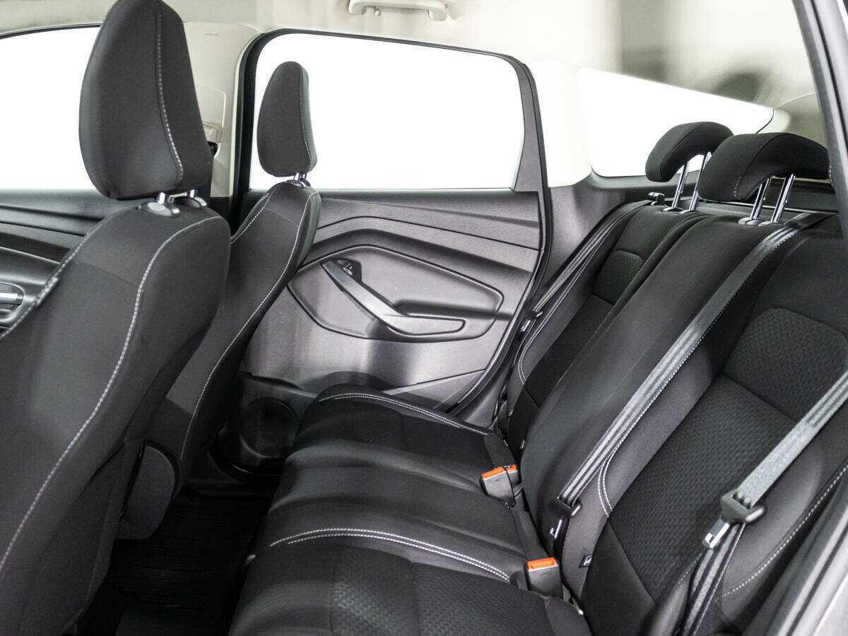 Б/У Форд Куга 2017 года. Фото: #9