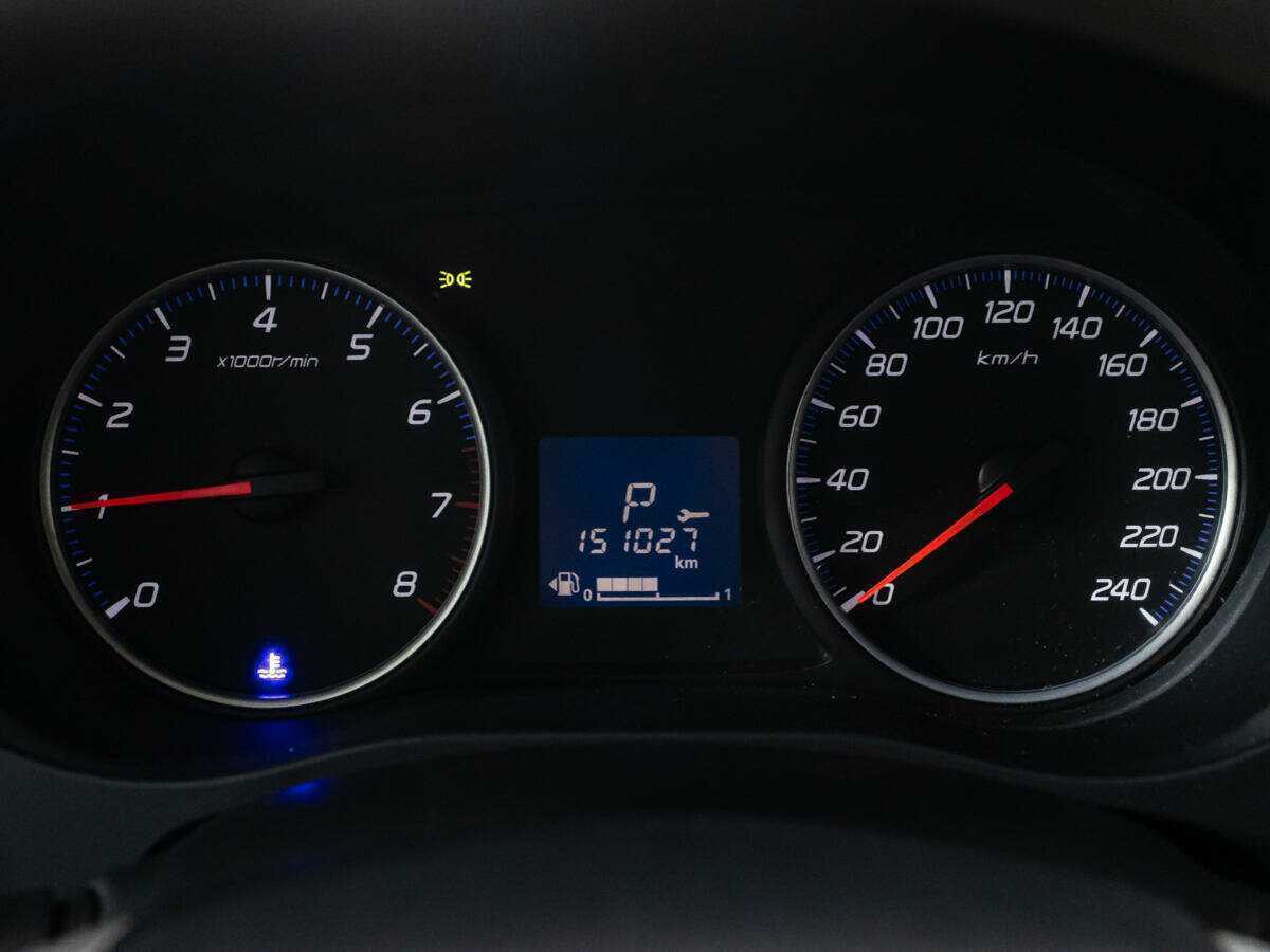 Б/У Митсубиши Оутлэндер 2014 года. Фото: #11