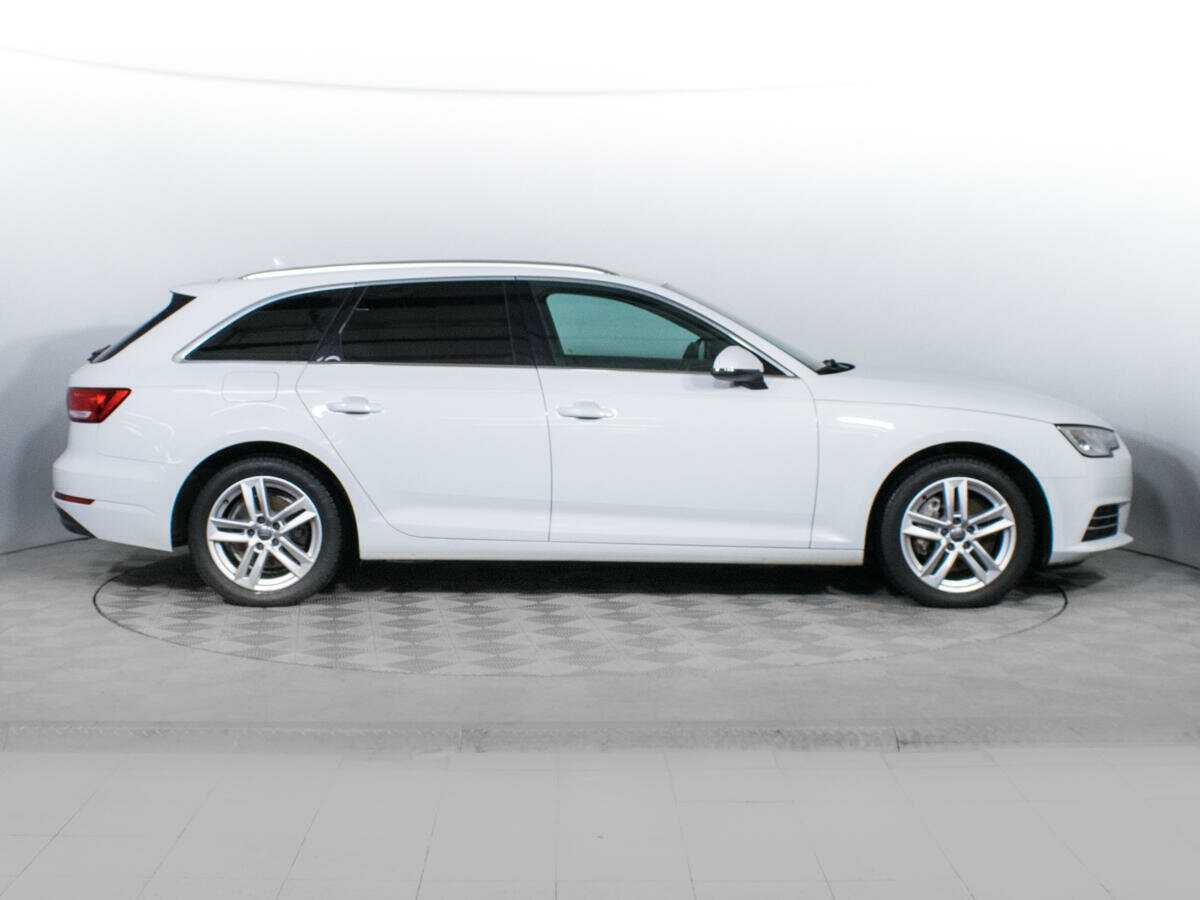 Audi A4 2018 года с пробегом. Фото: #3