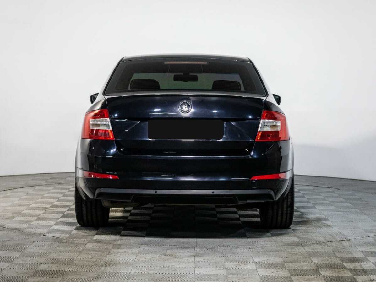 Б/У Шкода Октавия 2015 года. Фото: #4