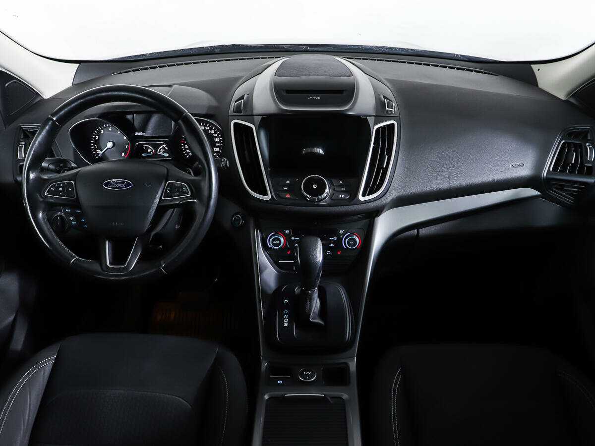 Б/У Форд Куга 2017 года. Фото: #10