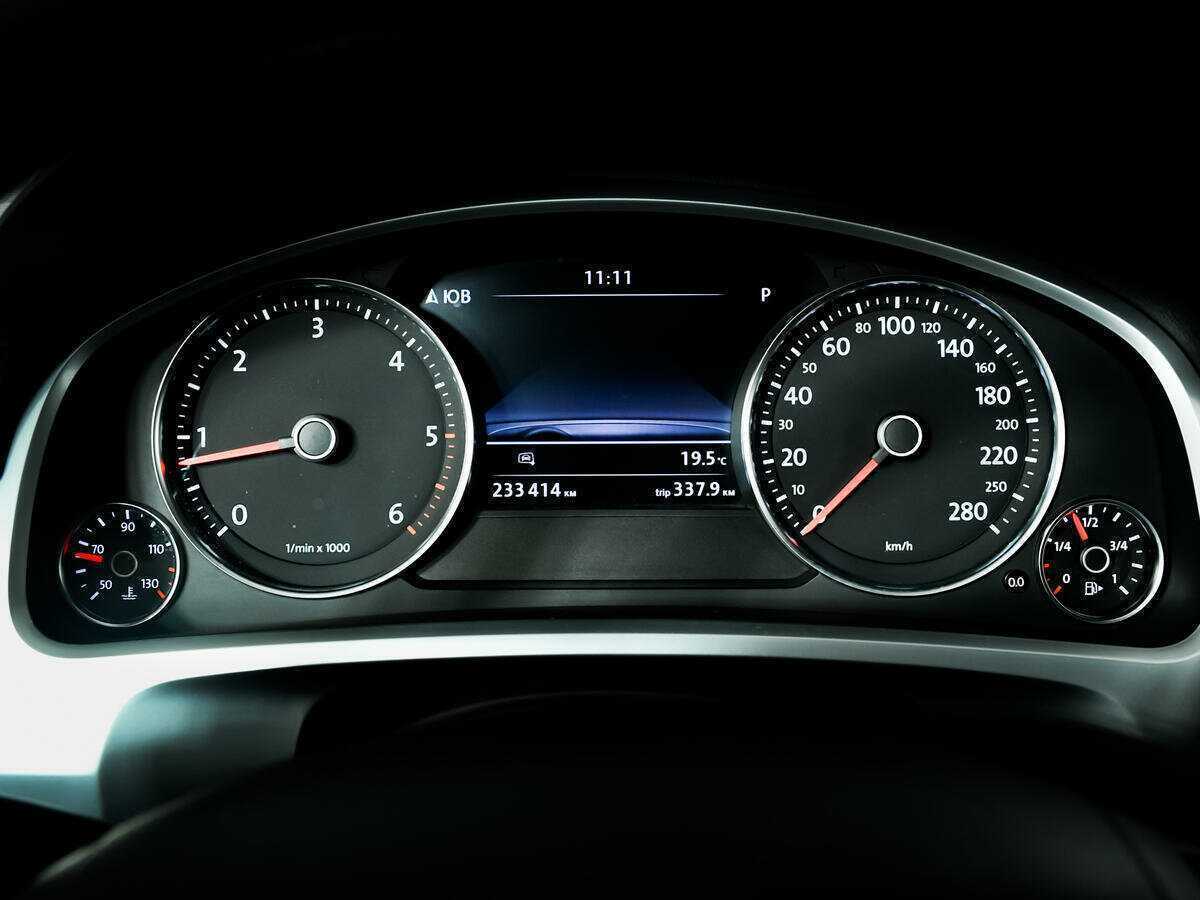 Volkswagen Touareg 2012 года с пробегом. Фото: #9