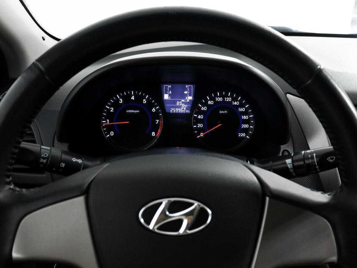 Б/У Хендай Солярис 2014 года. Фото: #14