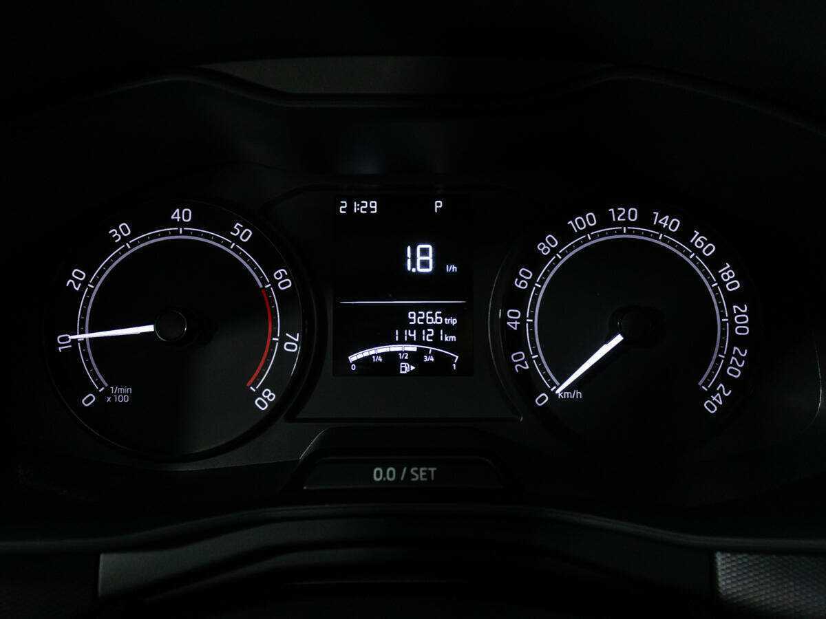 Б/У Шкода Рапид 2021 года. Фото: #11