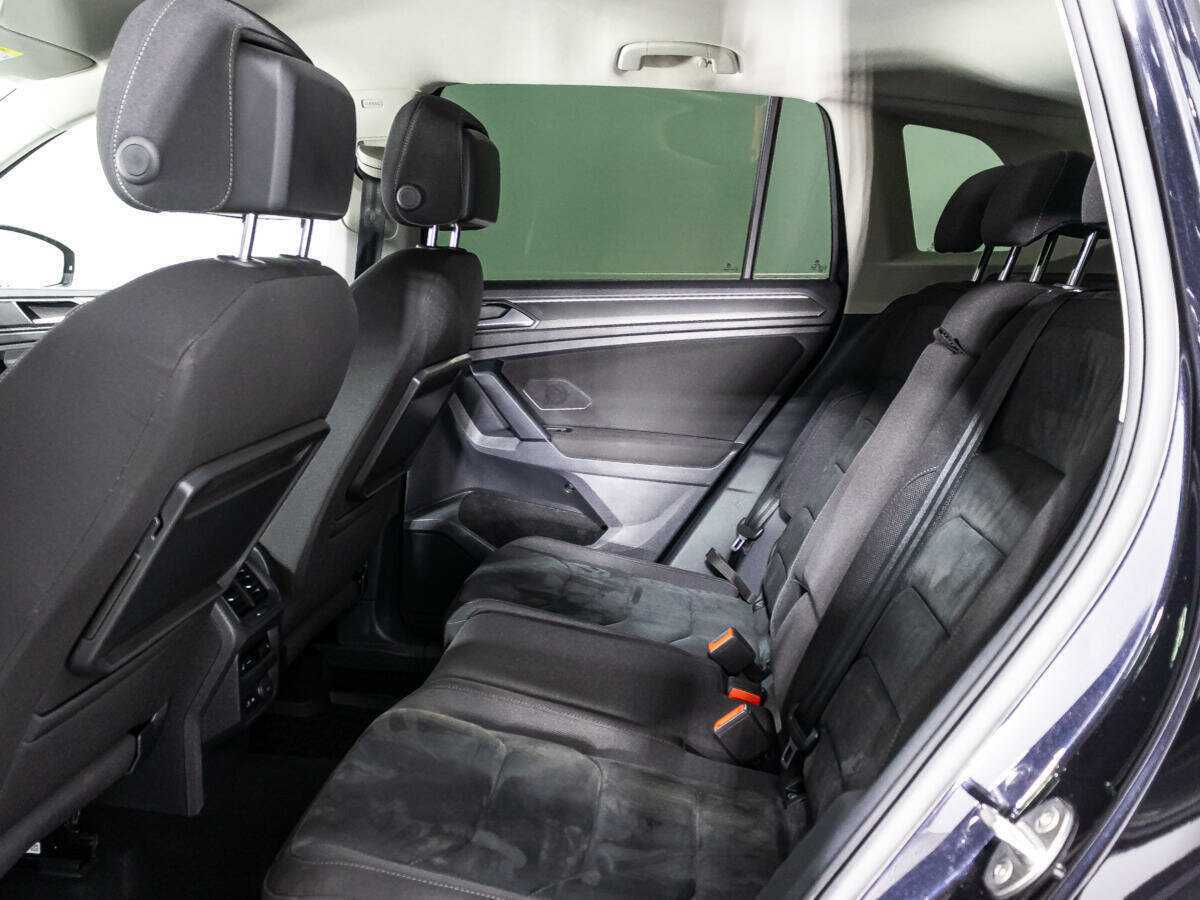 Volkswagen Tiguan 2018 года с пробегом. Фото: #9
