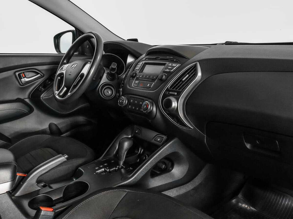 Б/У Хендай ай-икс35 2014 года. Фото: #10