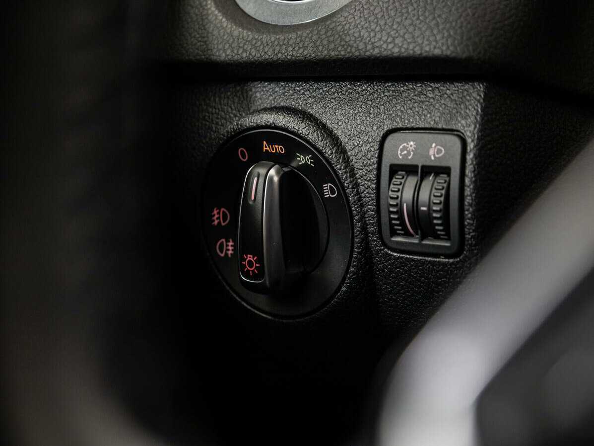 Б/У Фольксваген Тигуан 2013 года. Фото: #14