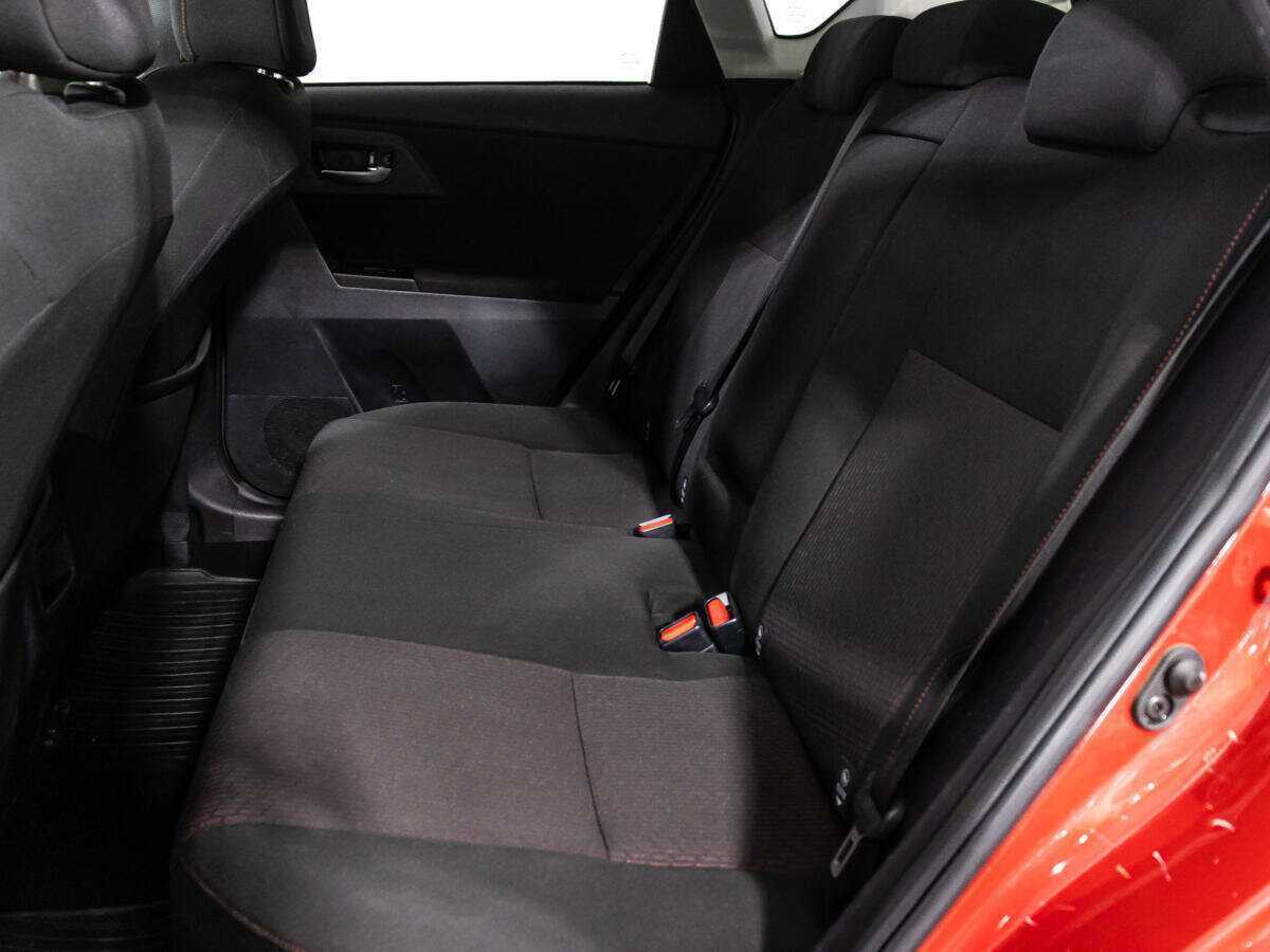 Б/У Тойота Аурис 2013 года. Фото: #9