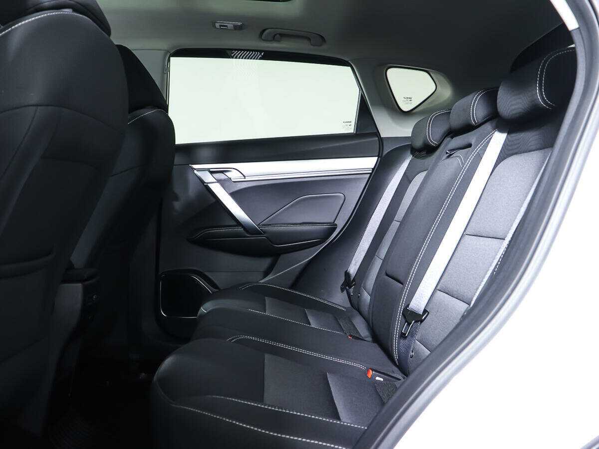 Б/У Джили Кулрэй 2021 года. Фото: #8