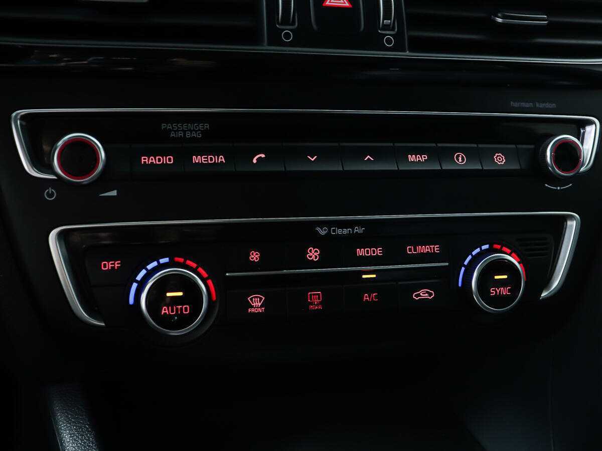 Б/У Киа Оптима 2016 года. Фото: #14