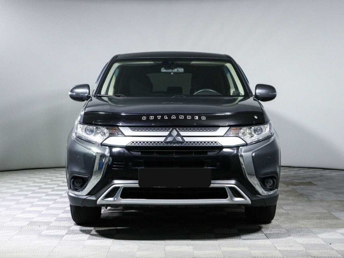 Mitsubishi Outlander 2018 года с пробегом. Фото: #1