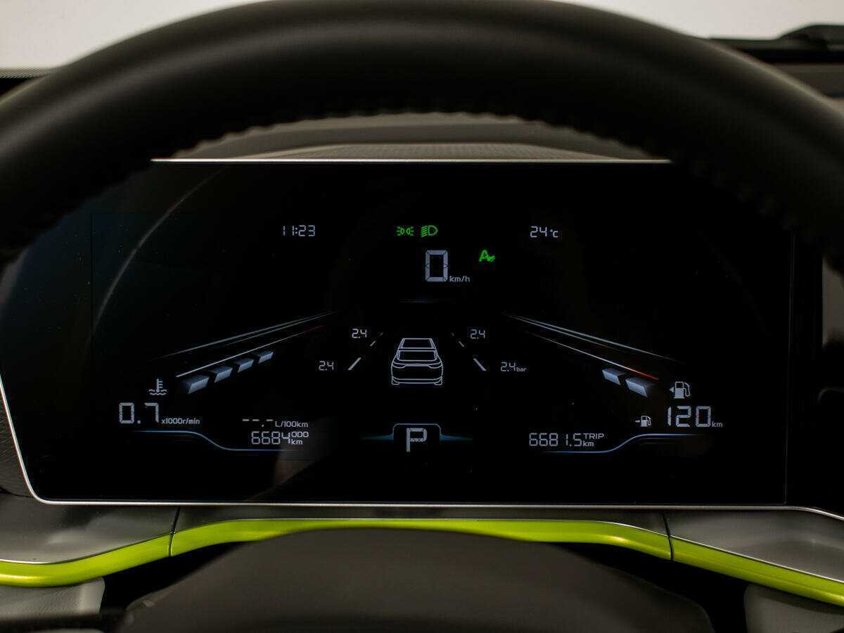 Geely Coolray 2023 года с пробегом. Фото: #9